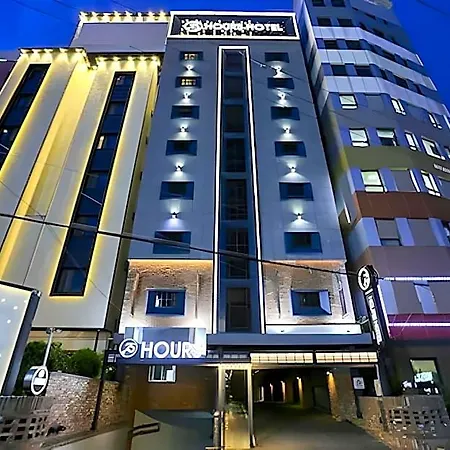25 Hours Hotel 2