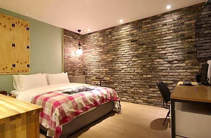 Hotel 25 2