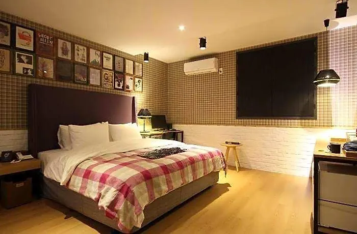 Hotel 25 2 2*