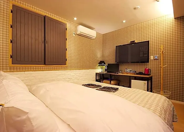 Hotel 25 2 2*